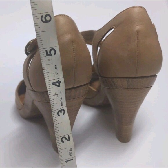 COCLICO Posey Tan Suede T-Strap Peep Toe Heels Wood Shoes EU 38.5 Spain US 7.5 - Picture 10 of 11
